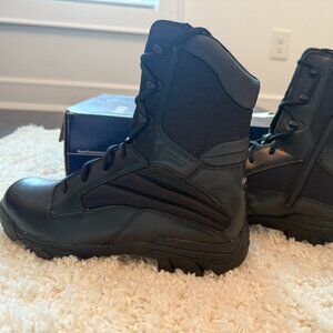 NIB Bates E02068 ZR-8 Side Zip Black Tactical Work Boots Size 10.5EW